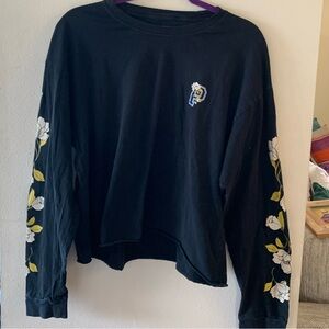 PINK Black Cropped Long Sleeve